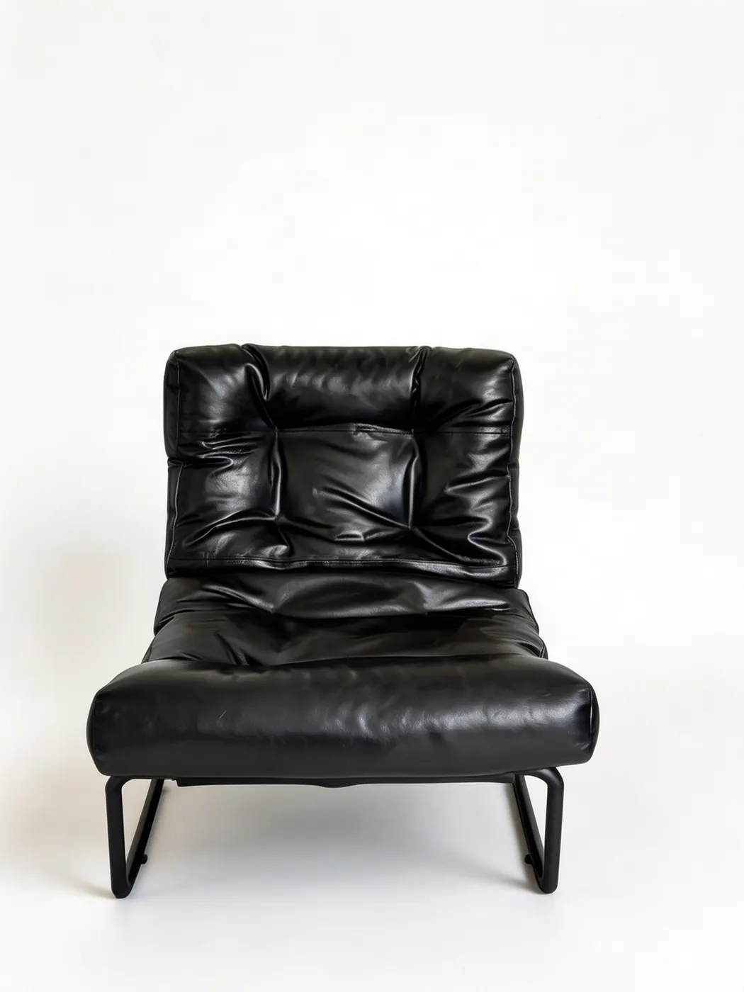 Noir lounge chair front view